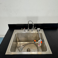 Formaspace 5' Stationary Lab bench w/ Sink image 3